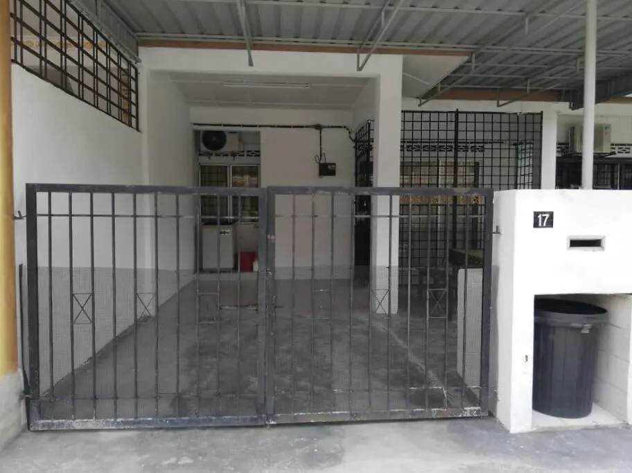 D\'Haja 17 Klia Sepang With 2 Airconds & Wi-Fi location